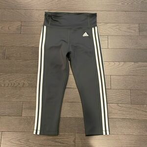 Women adidas leggings.size s like new